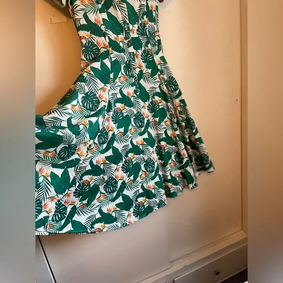 Collectif Green Tropical Print Dress S UK 10 Birds of Paradise Caterina Swing - Picture 3 of 10